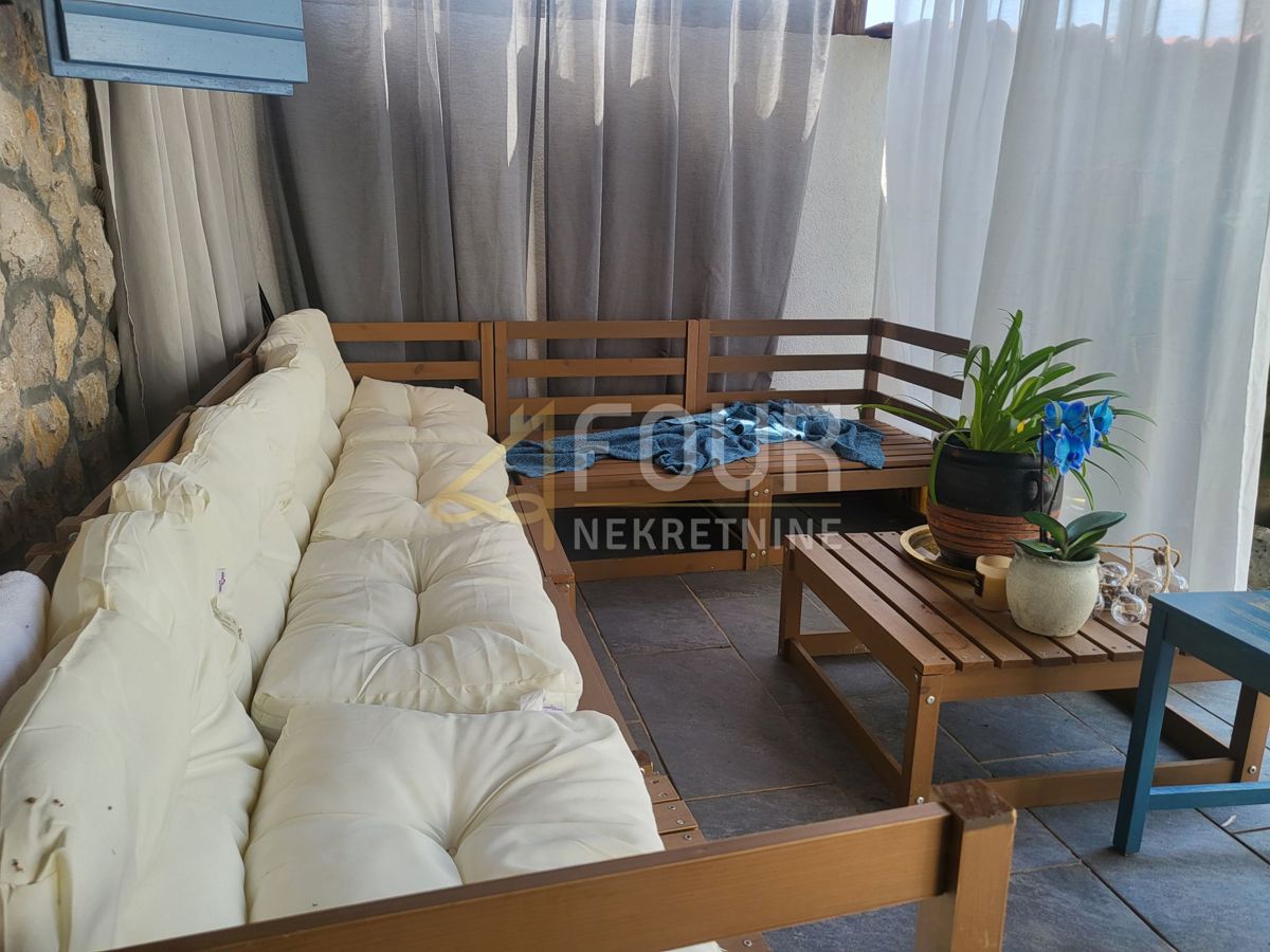 Njivice, Omišalj, 360m2