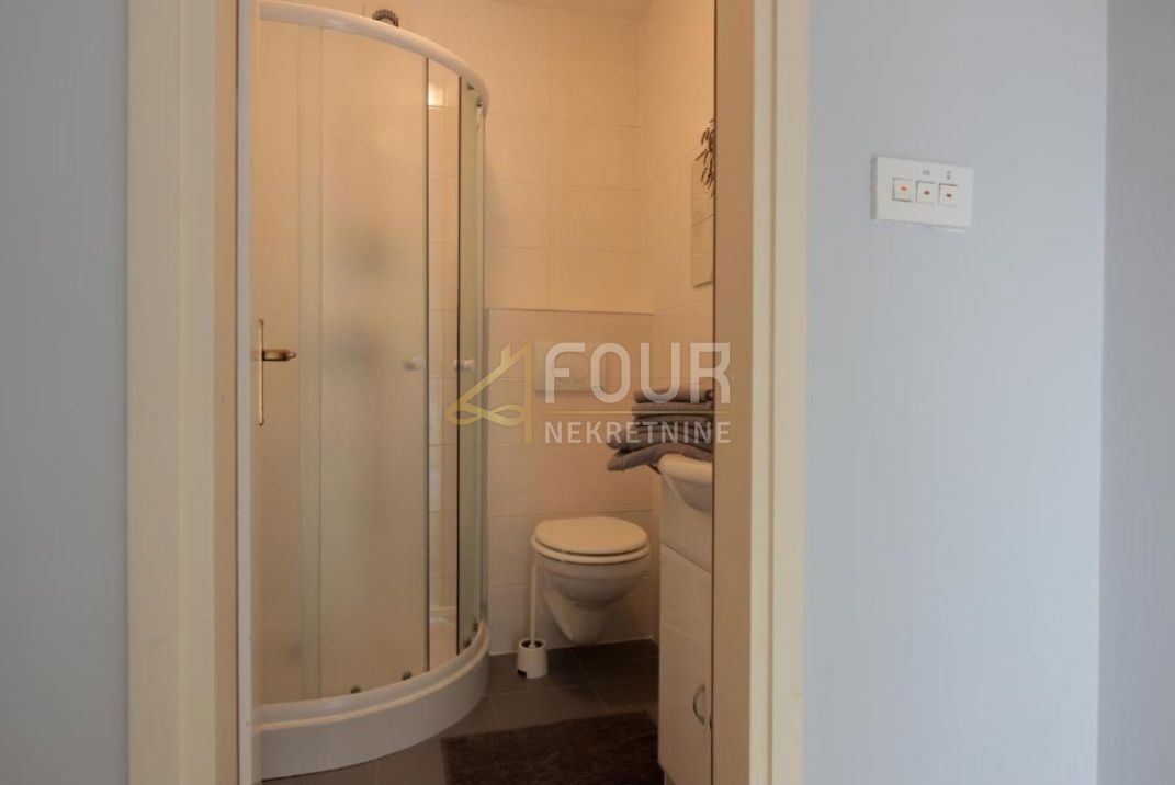 Njivice, Omišalj, 360m2