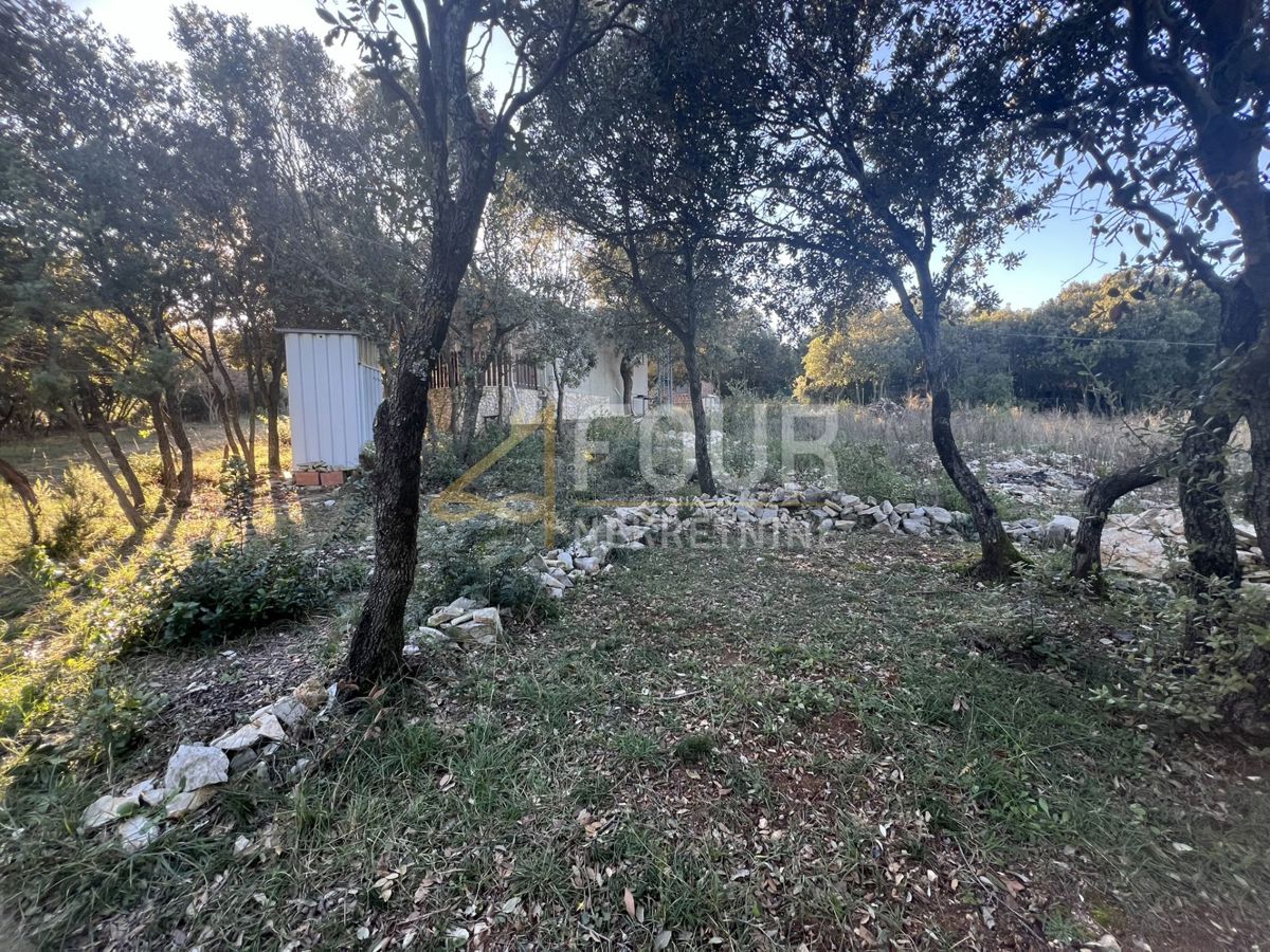 Duga Uvala, Marčana, 997m2