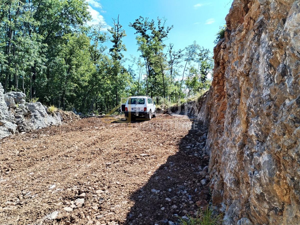 Breza, Klana, 2.536m2