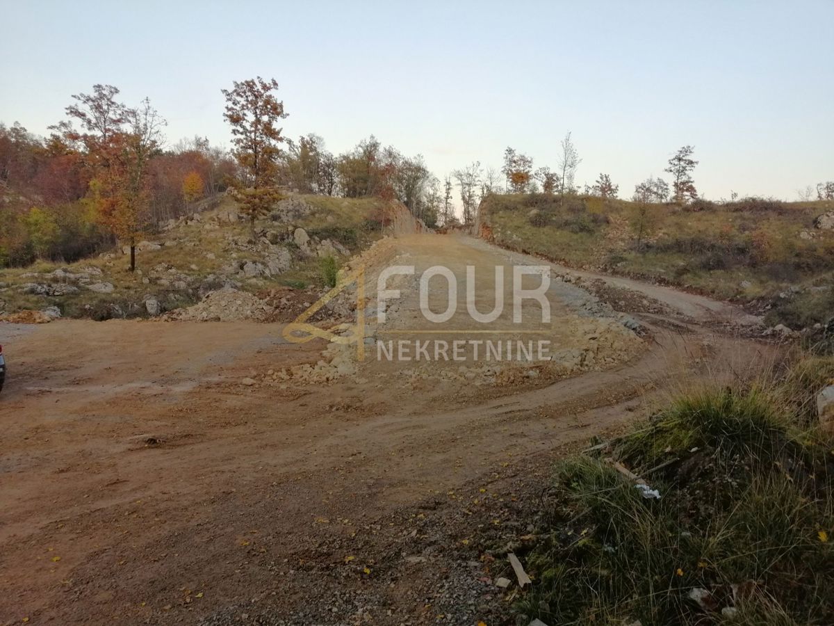 Breza, Klana, 2.536m2