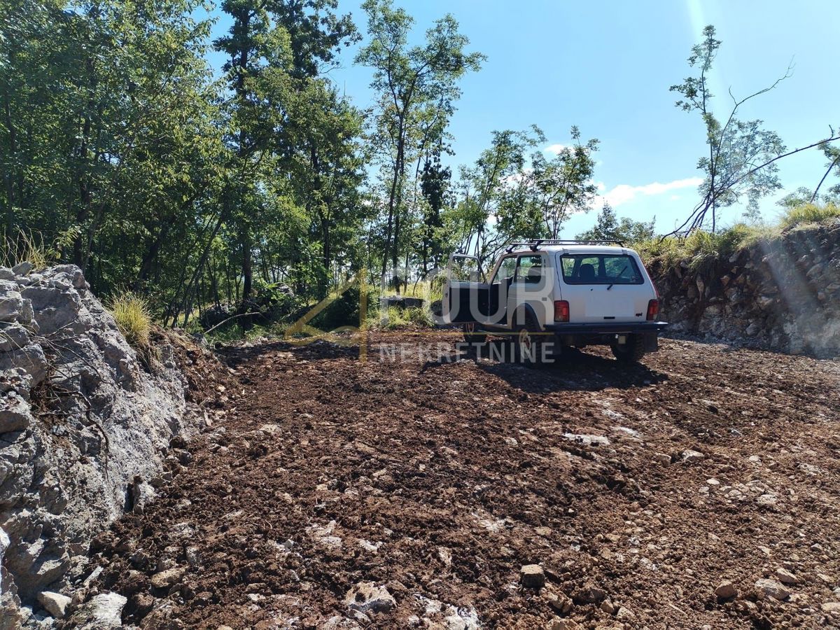 Breza, Klana, 2.536m2