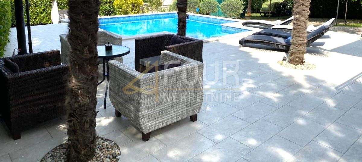 Malinska, Malinska-Dubašnica, 155m2