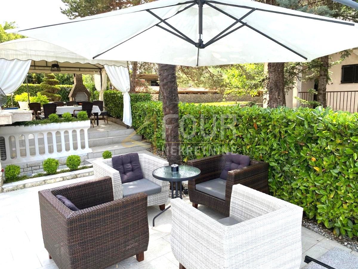 Malinska, Malinska-Dubašnica, 155m2