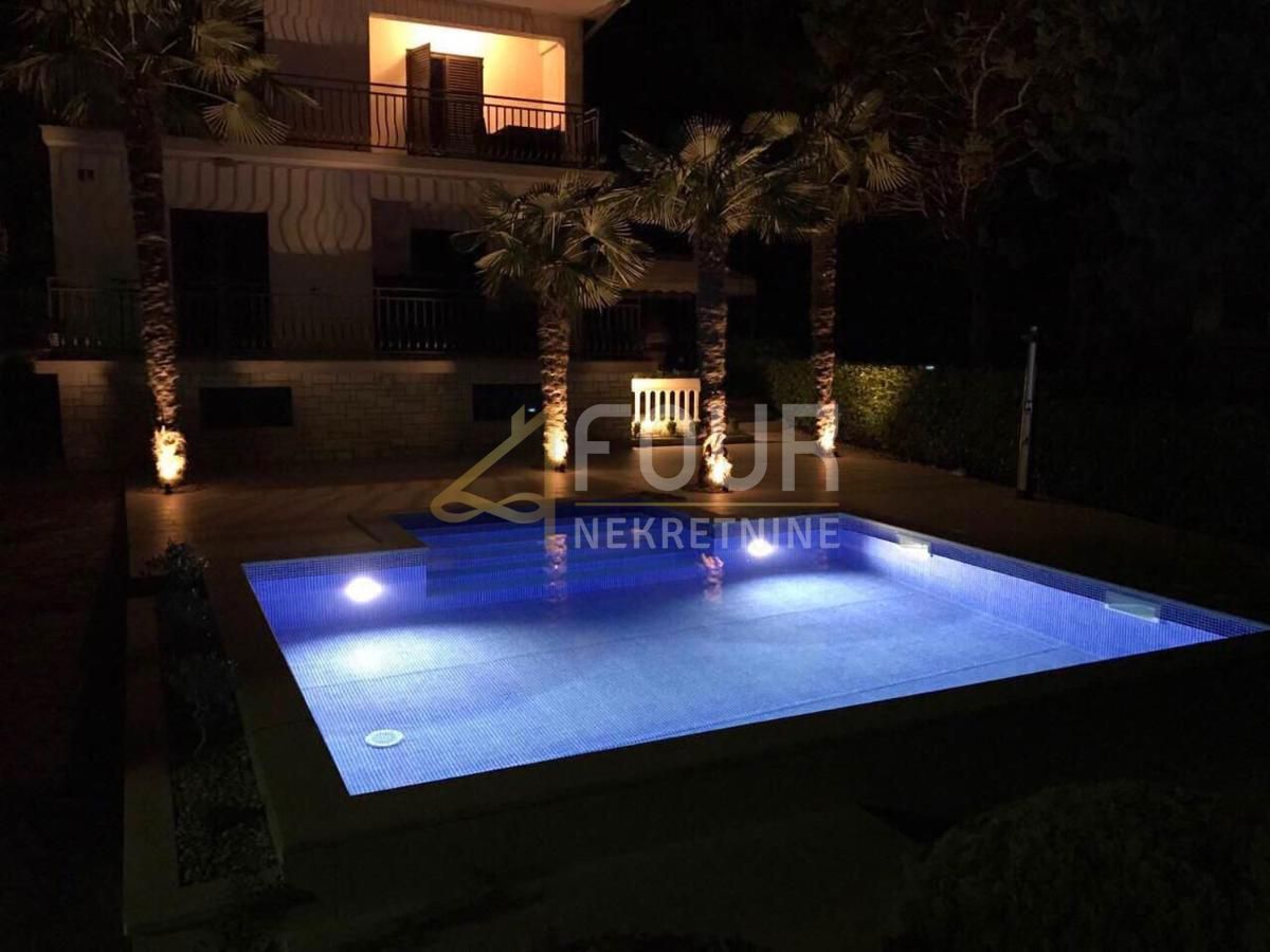 Malinska, Malinska-Dubašnica, 155m2