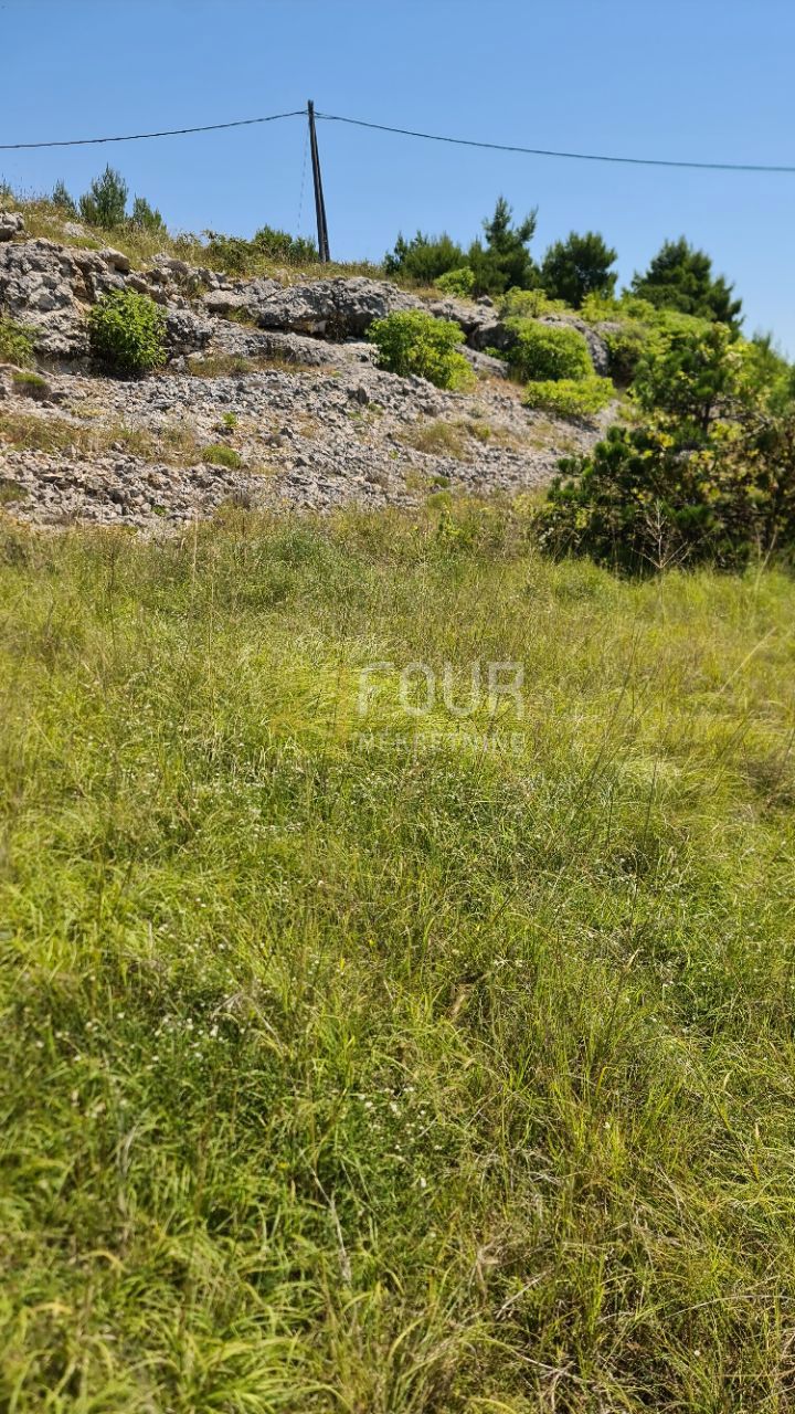 Rtina, Ražanac, 1.294m2