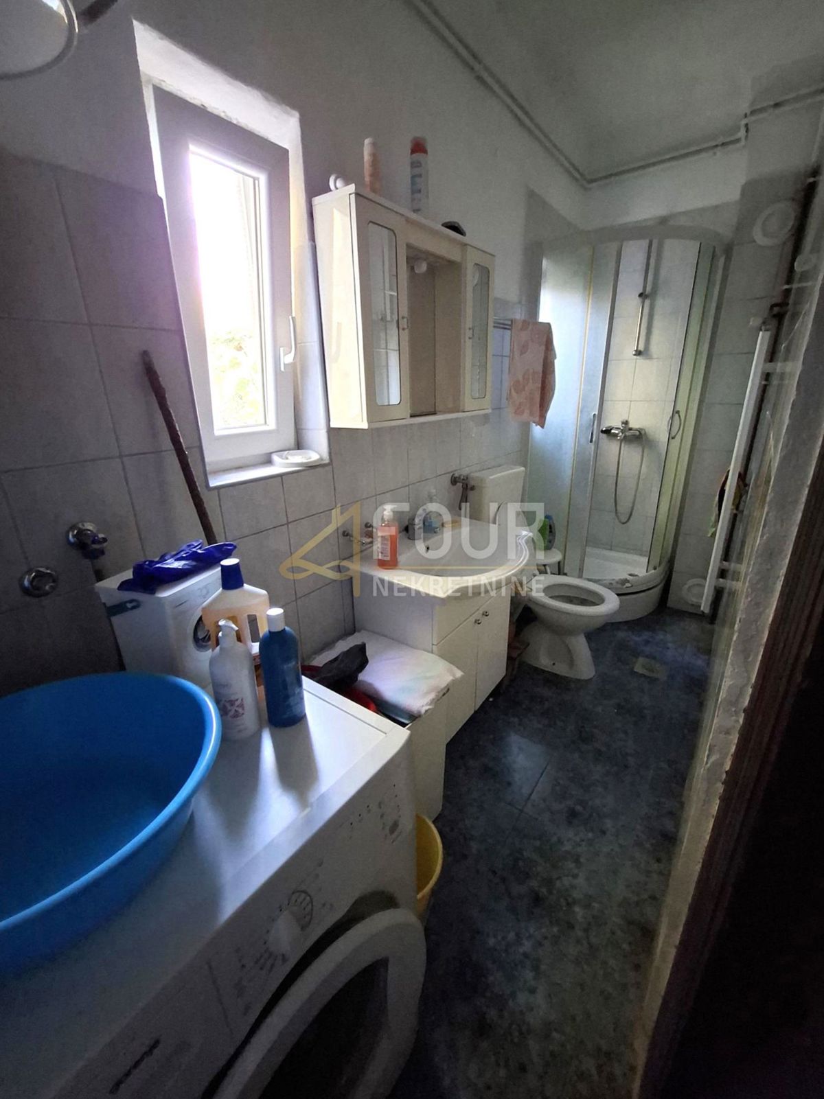 Severin na Kupi, Vrbovsko, 150m2