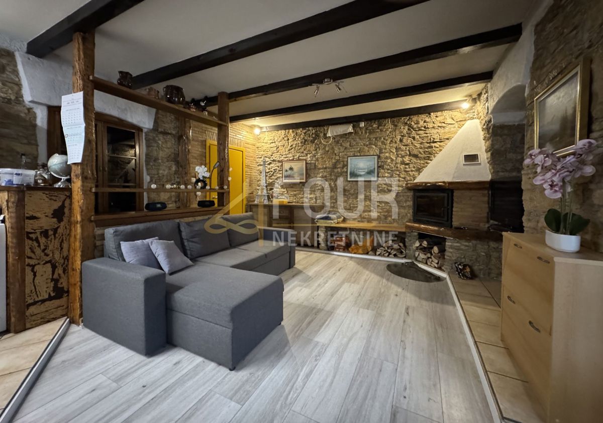 Stari Pazin, Pazin, 208,04m2