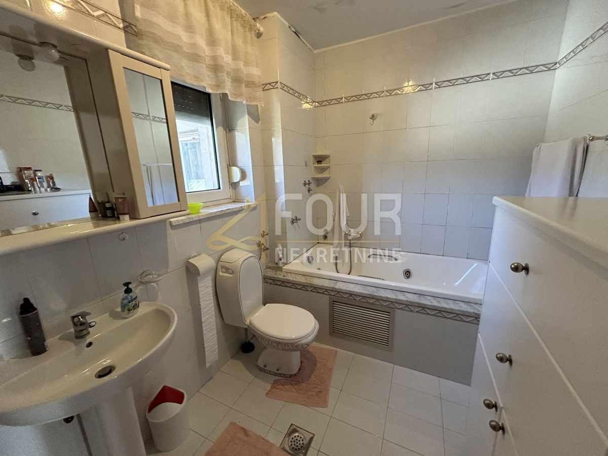 Saršoni, Viškovo, 300m2