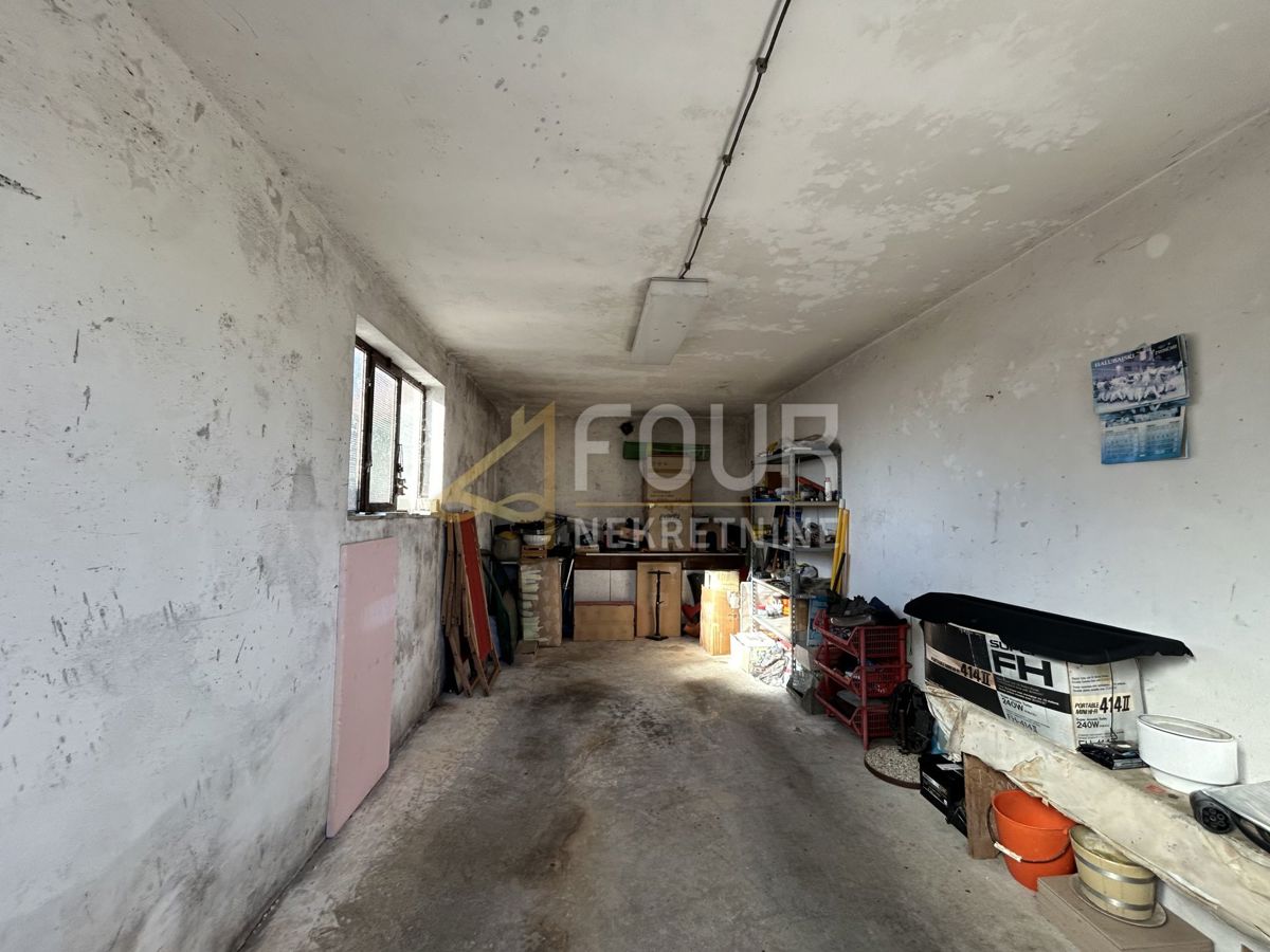 Saršoni, Viškovo, 300m2