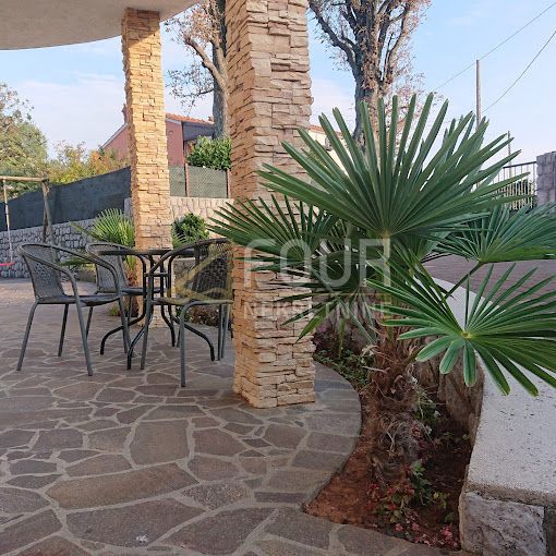 Bregi, Matulji, 350m2