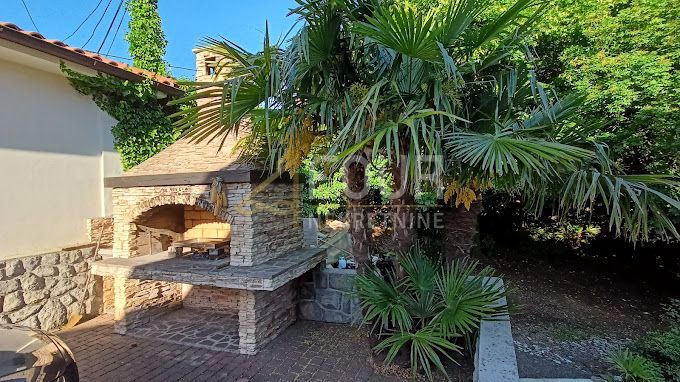 Bregi, Matulji, 350m2