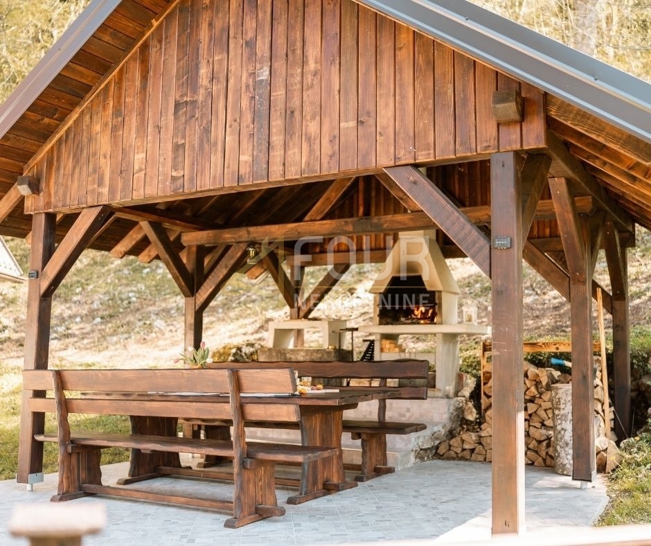 Belo, Delnice, 130m2