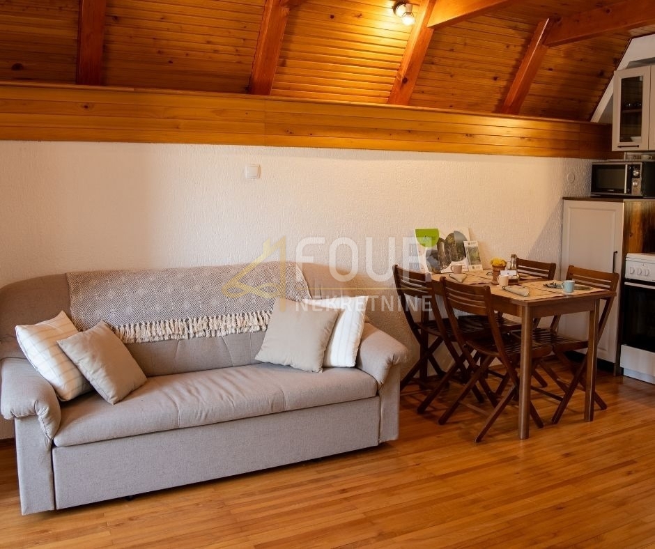 Belo, Delnice, 130m2