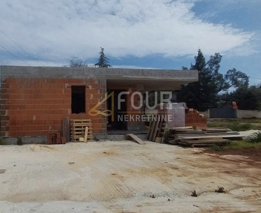 Valtura, Ližnjan, 150m2