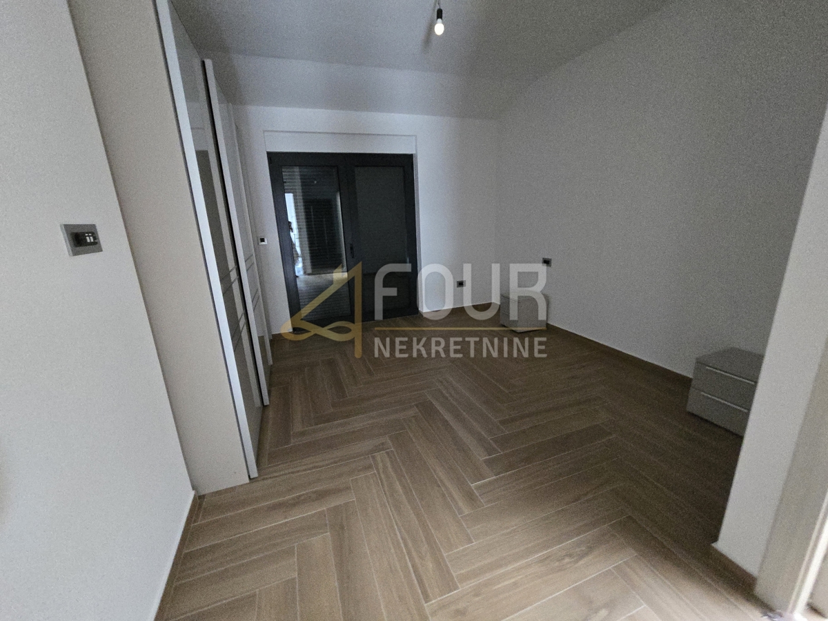 Malinska, Malinska-Dubašnica, 225m2