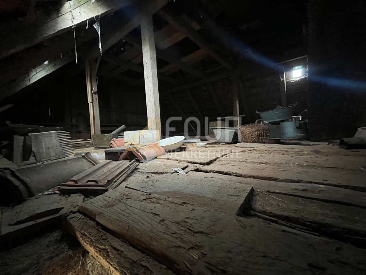 Stari Laz, Ravna Gora, 100m2