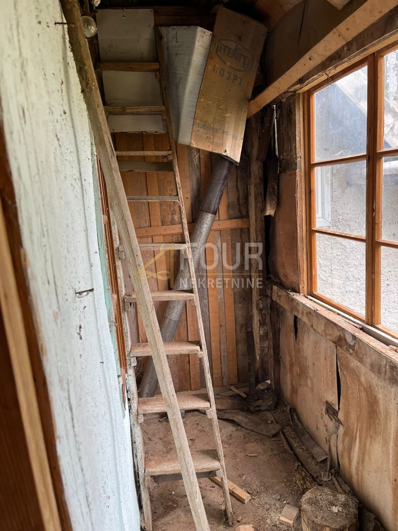 Stari Laz, Ravna Gora, 100m2