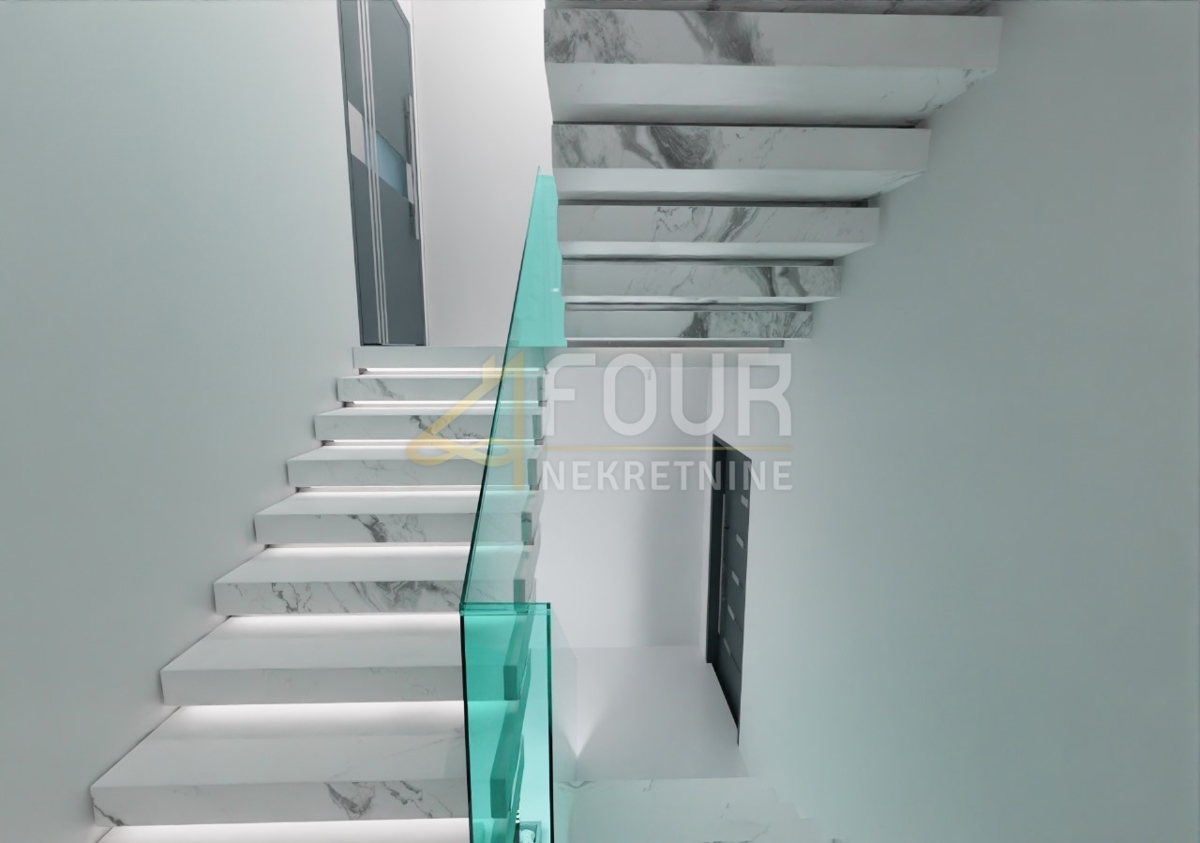 Ičići, Opatija - Okolica, 195m2