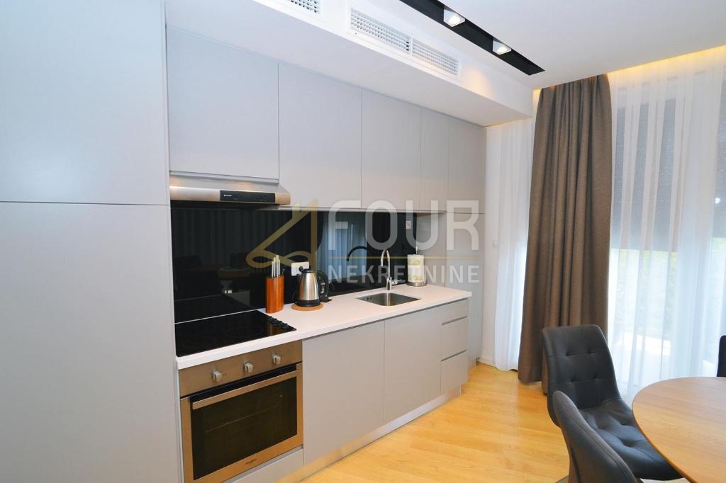 Opatija - Centar, Opatija, 2.000m2