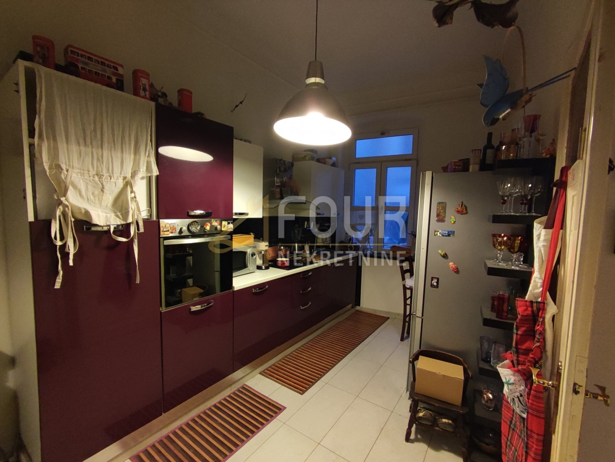 Centar, Rijeka, 87,65m2