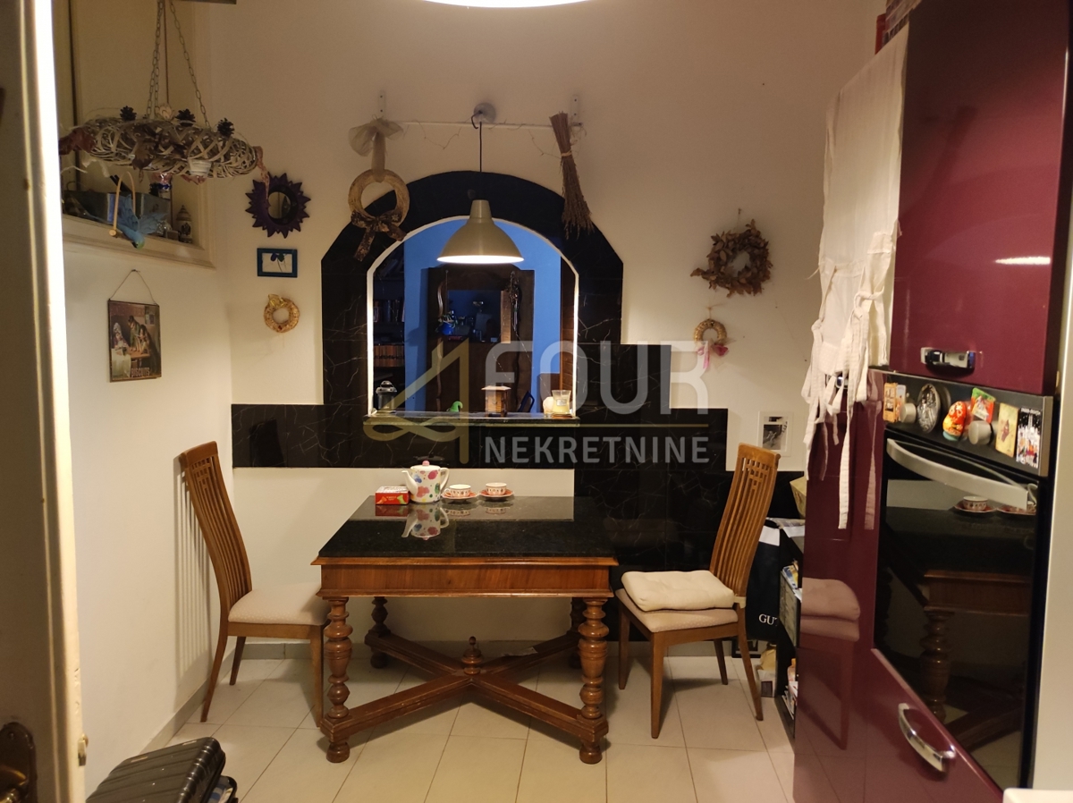 Centar, Rijeka, 87,65m2