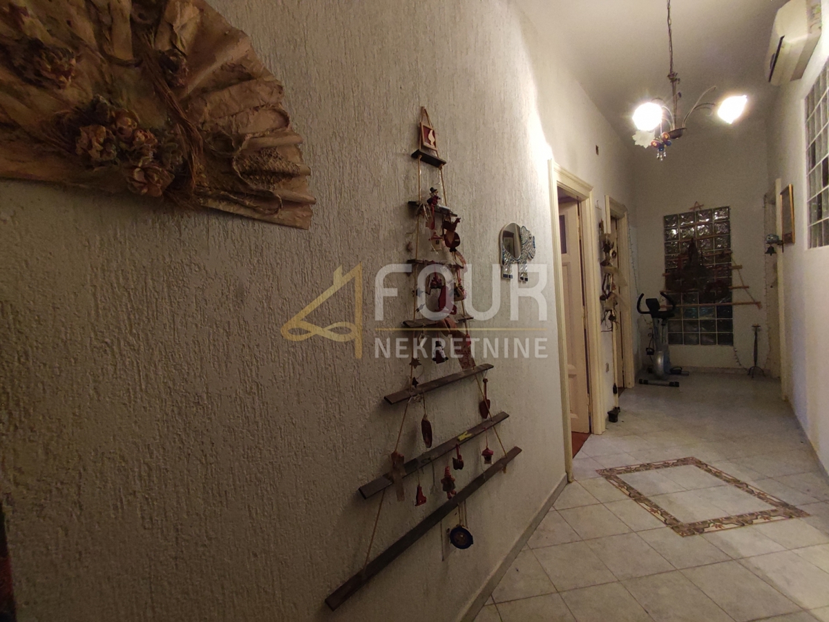 Centar, Rijeka, 87,65m2