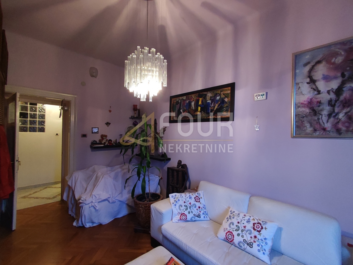 Centar, Rijeka, 87,65m2