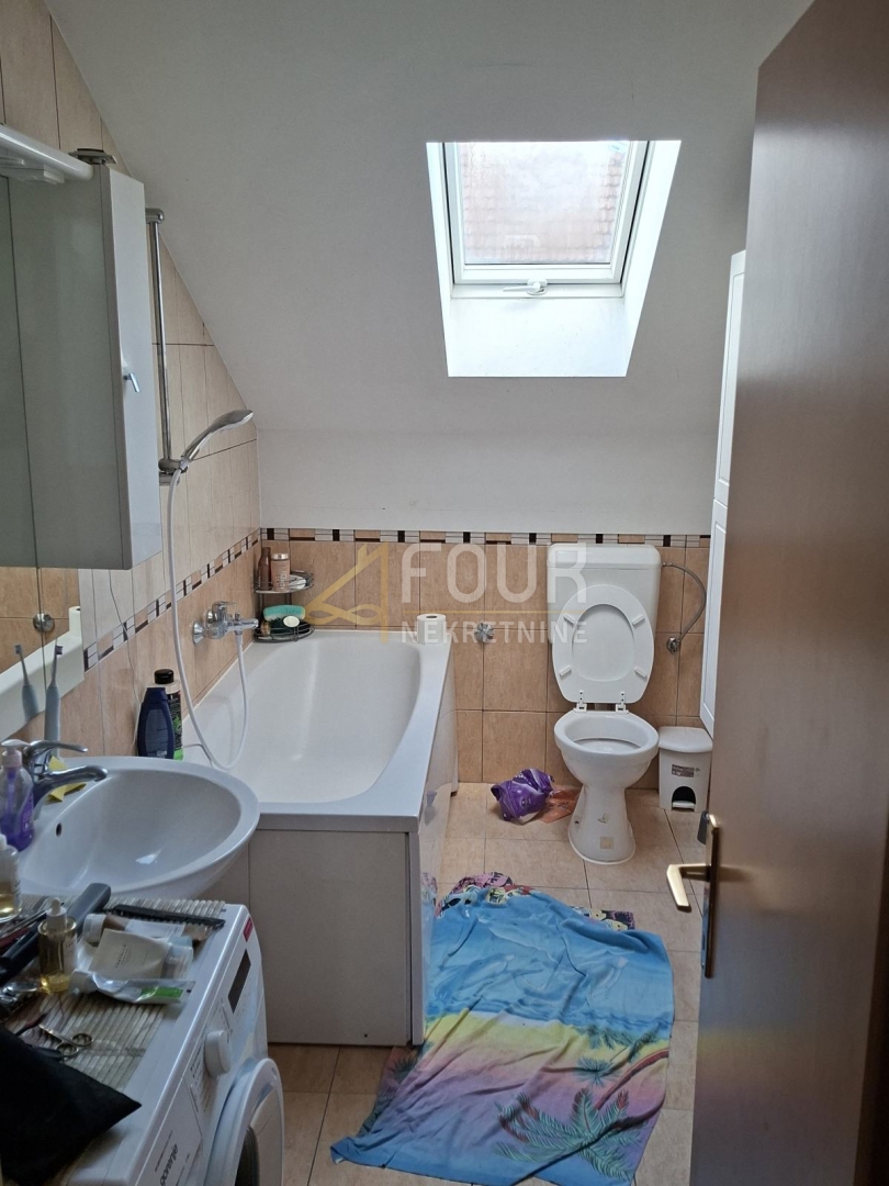 Santa Domenica, Kerestinec, su due piani, 3 camere da letto, 103.85m2