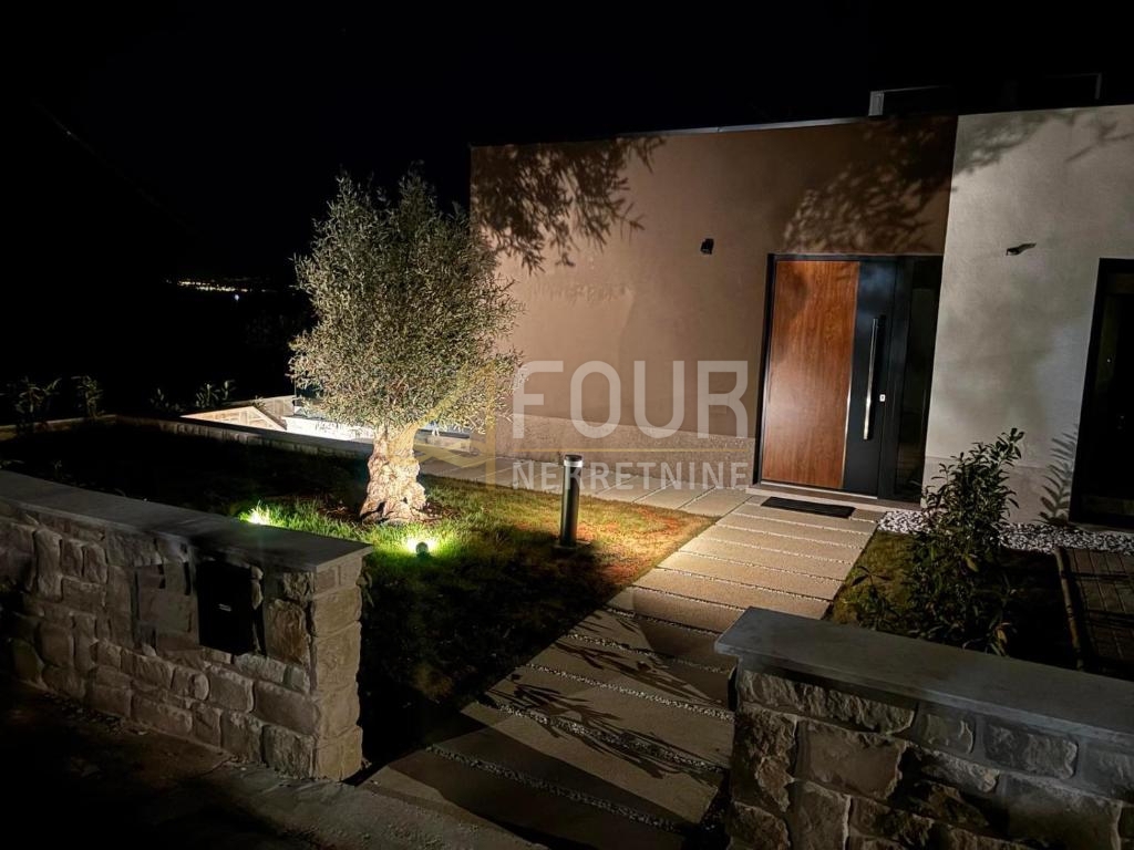 Lovran - dintorni, Medveja, casa indipendente con piscina