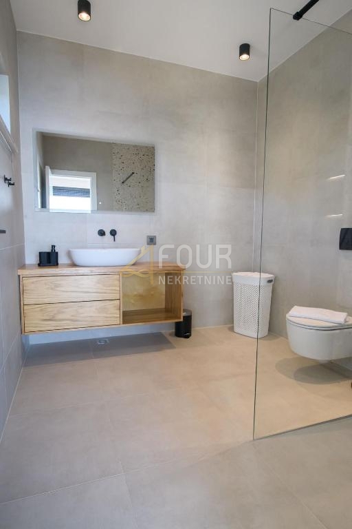 Lovran - dintorni, Medveja, casa indipendente con piscina