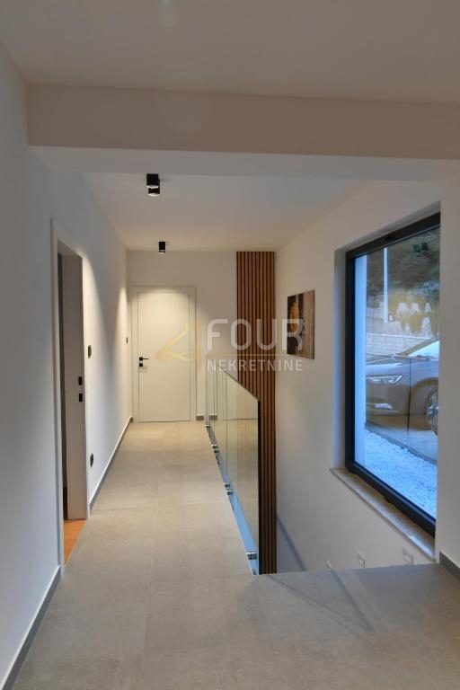 Lovran - dintorni, Medveja, casa indipendente con piscina