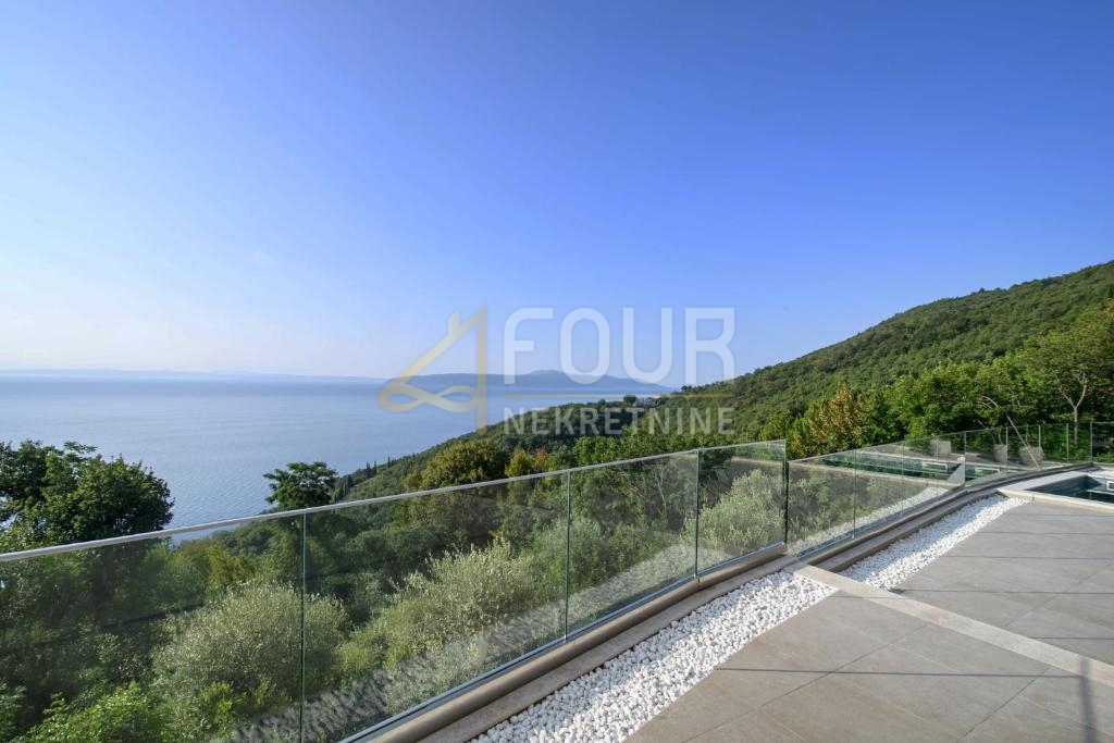 Lovran - dintorni, Medveja, casa indipendente con piscina