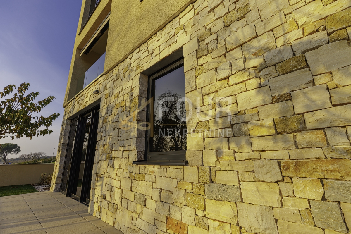 Istria, Umago - zona circostante, appartamento - resort di lusso, prima fila sul mare