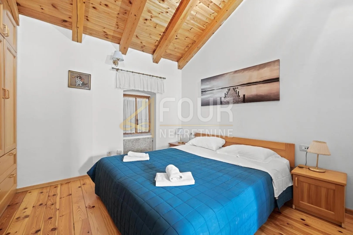 Istria, Kanfanar, casa indipendente con piscina