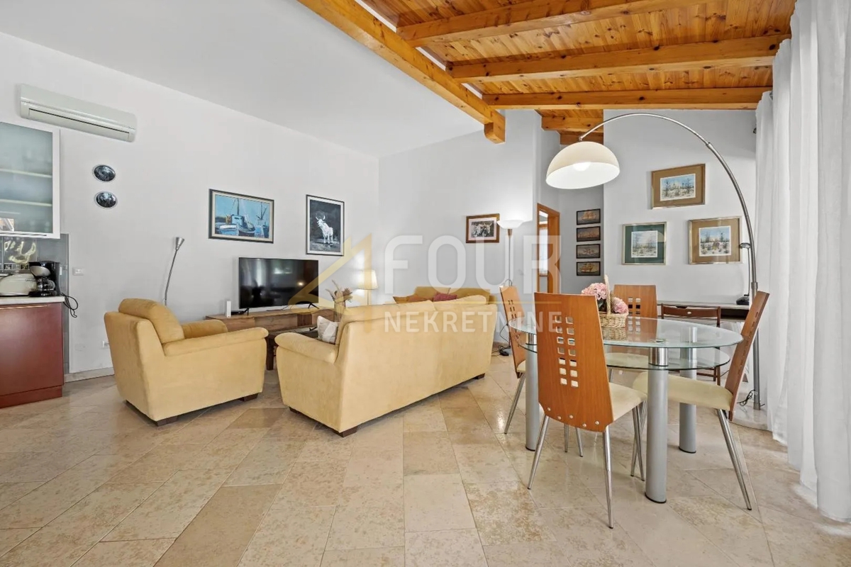 Istria, Kanfanar, casa indipendente con piscina