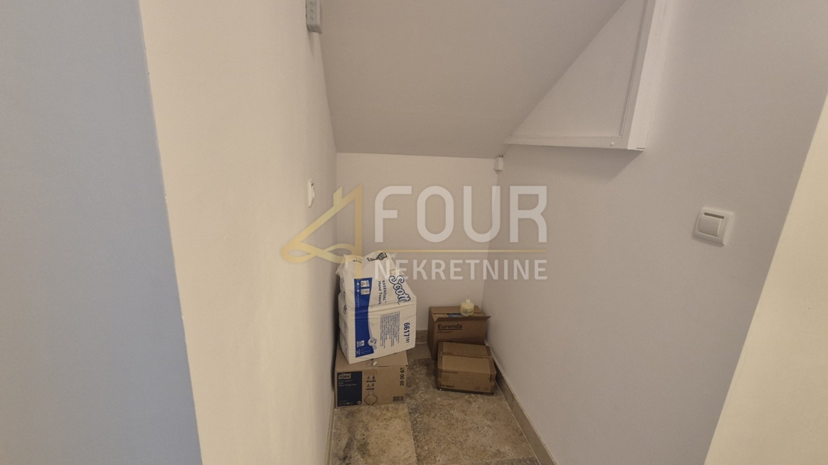 Fiume, Kantrida, ufficio su due piani, 98m2