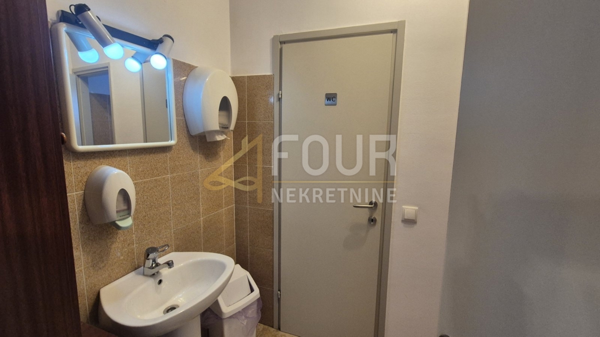 Fiume, Kantrida, ufficio su due piani, 98m2