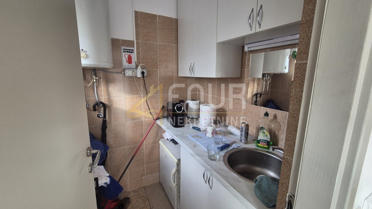 Fiume, Kantrida, ufficio su due piani, 98m2