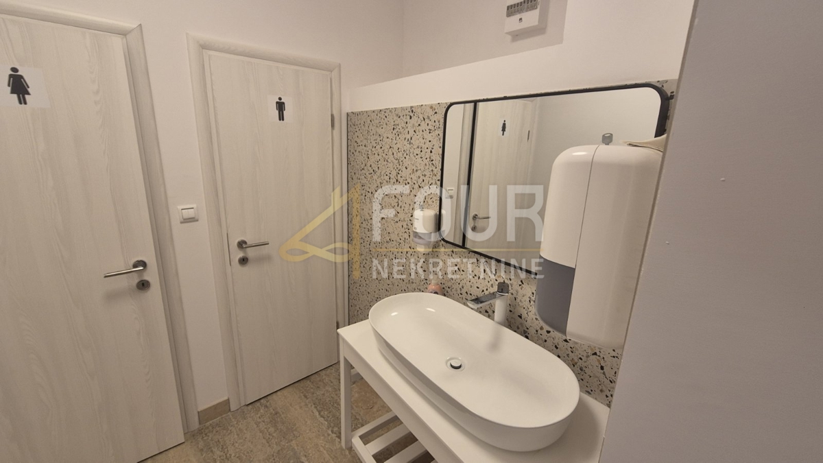 Fiume, Kantrida, ufficio su due piani, 98m2