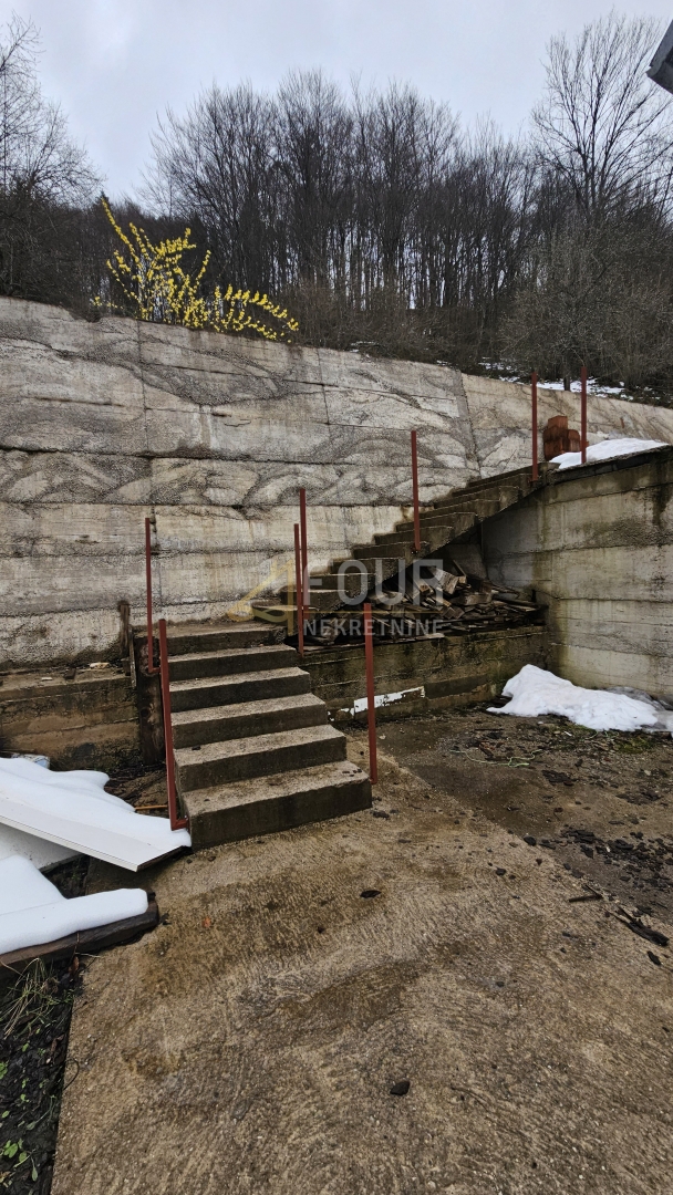 Gorski kotar, Brod Moravice, casa singola