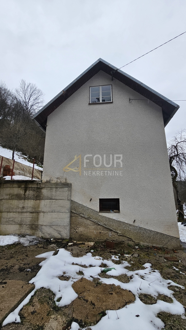 Gorski kotar, Brod Moravice, casa singola