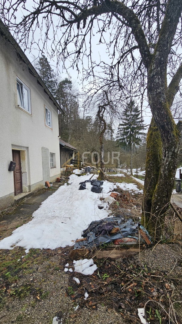 Gorski kotar, Brod Moravice, casa singola