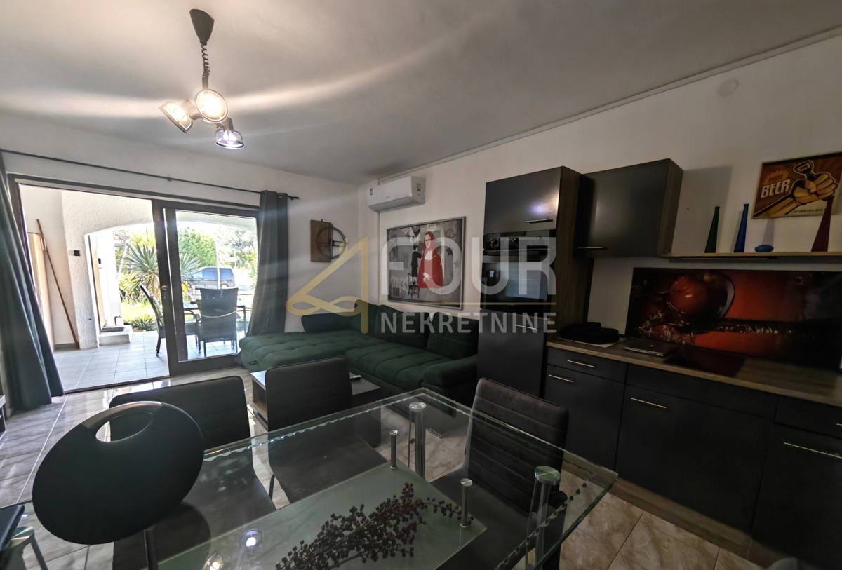 Istria, Fasana, 3 camere da letto, soggiorno, terrazza, vista mare