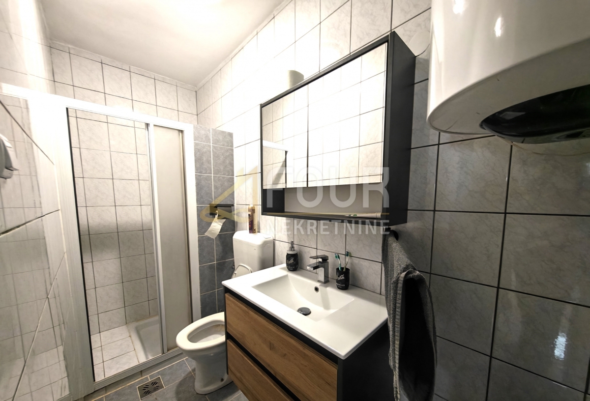 Istria, Fasana, 3 camere da letto, soggiorno, terrazza, vista mare