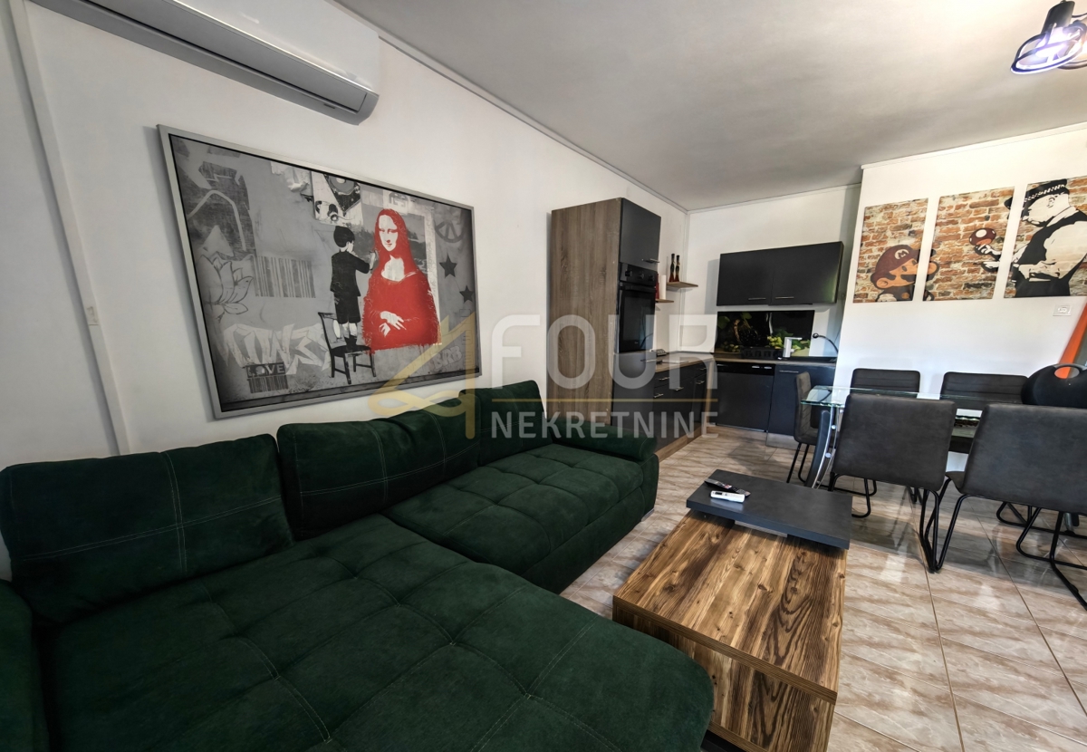 Istria, Fasana, 3 camere da letto, soggiorno, terrazza, vista mare