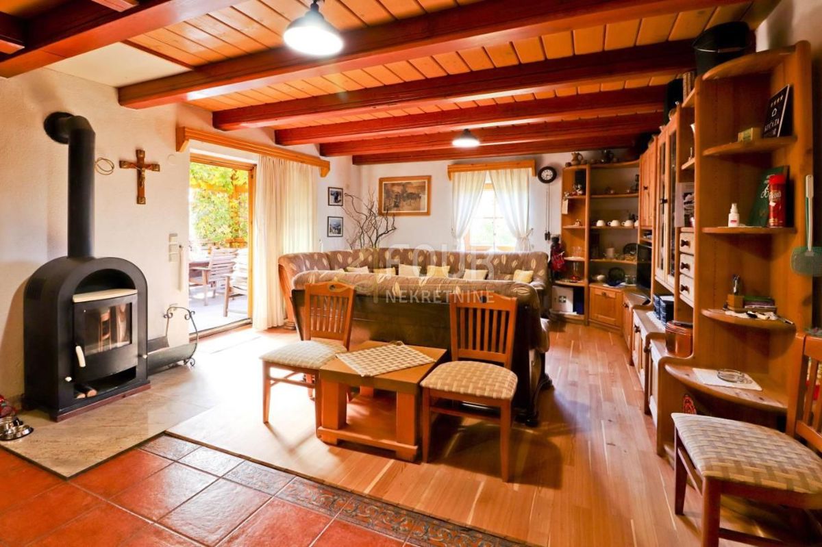 Gornja Voća, Donja Voća, 150m2