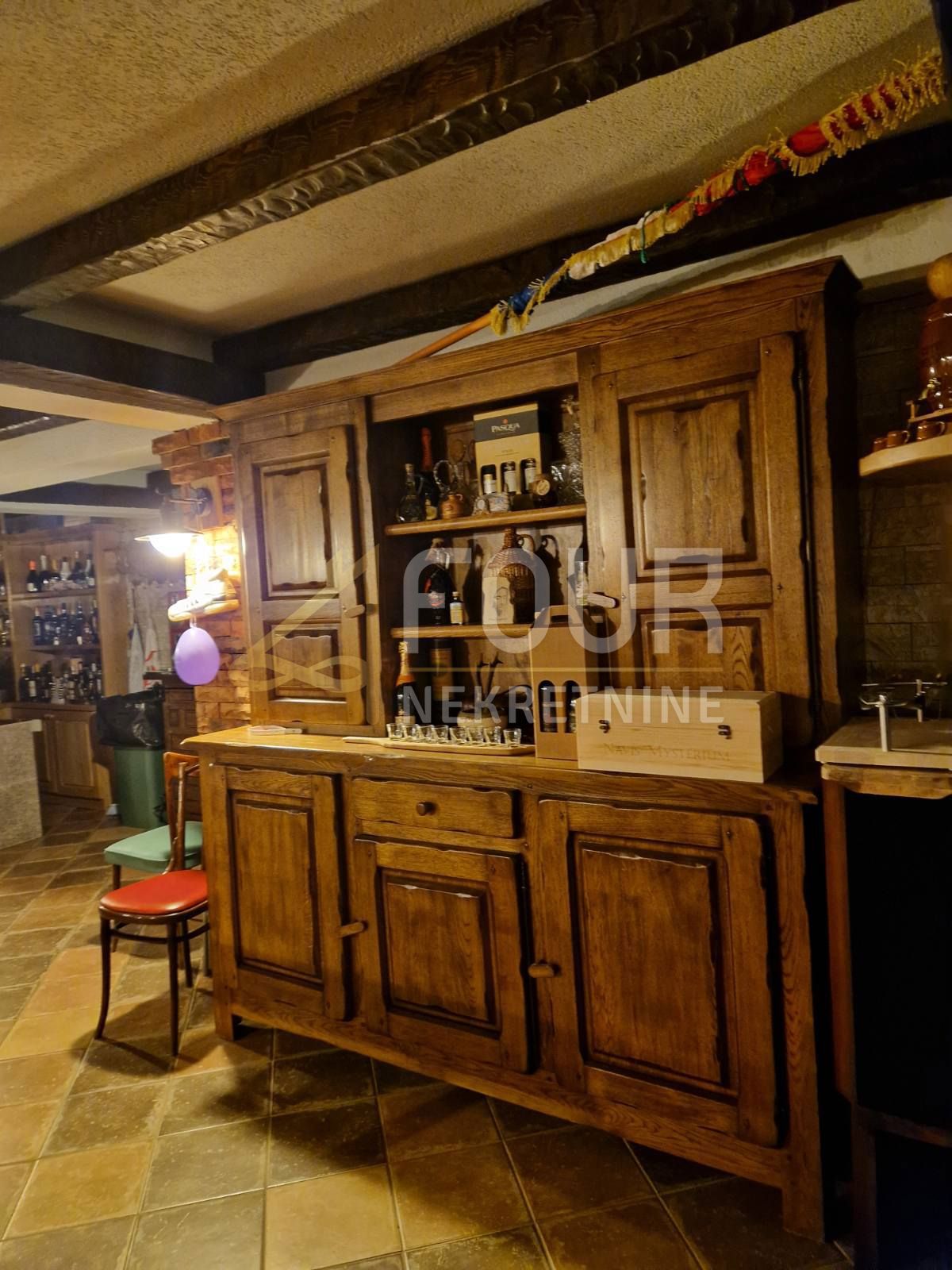 Drenova, Rijeka, 395m2