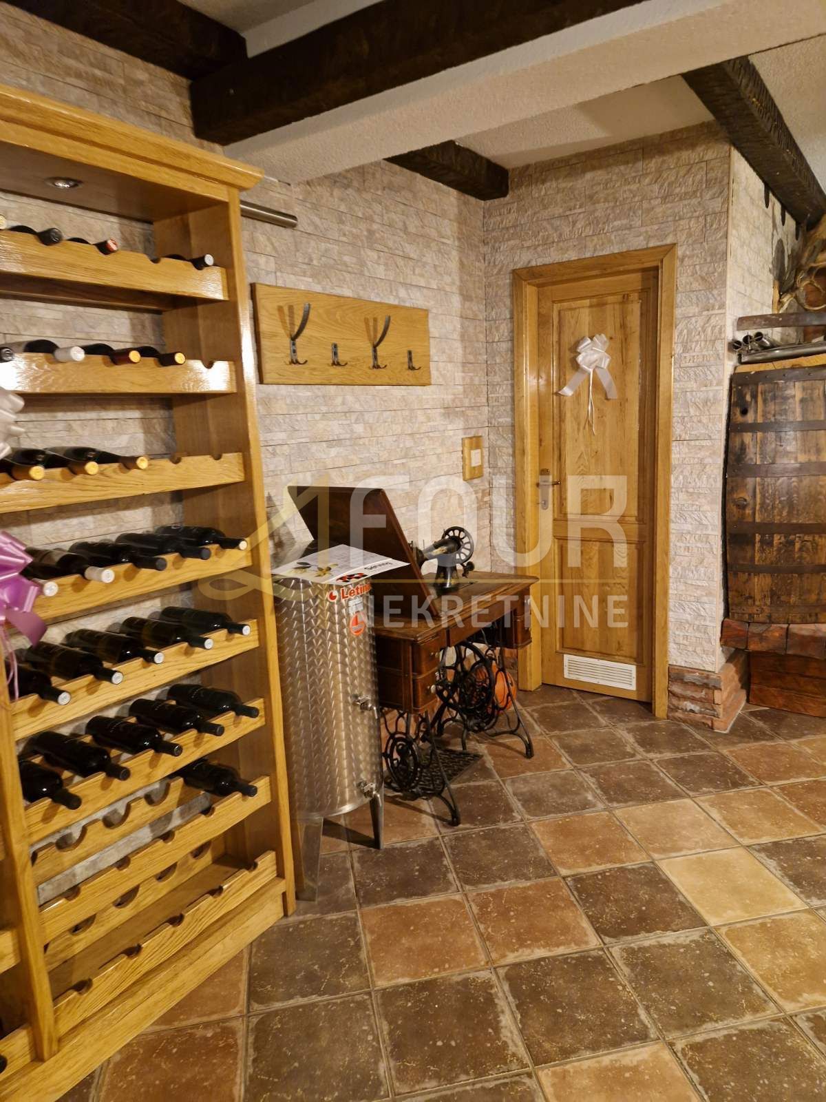 Drenova, Rijeka, 395m2