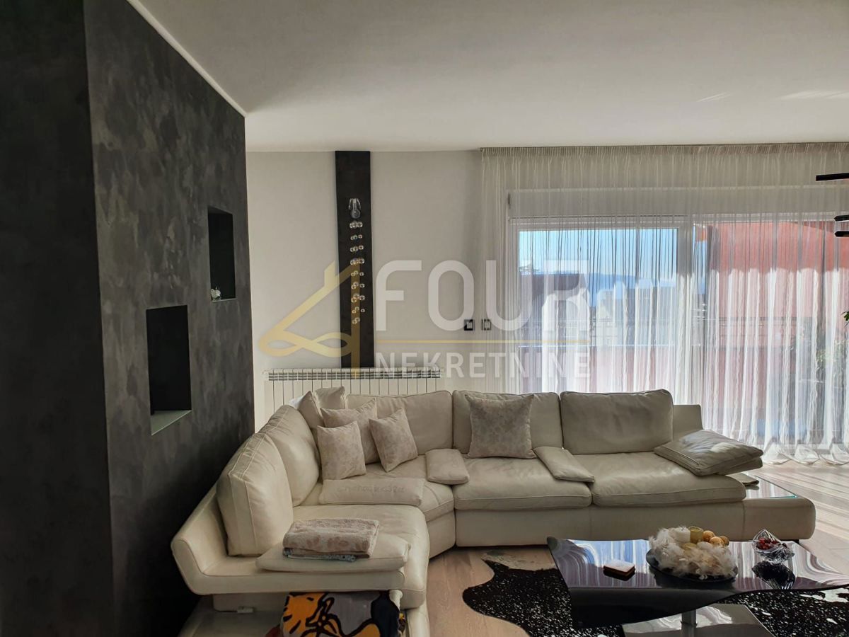 Drenova, Rijeka, 395m2